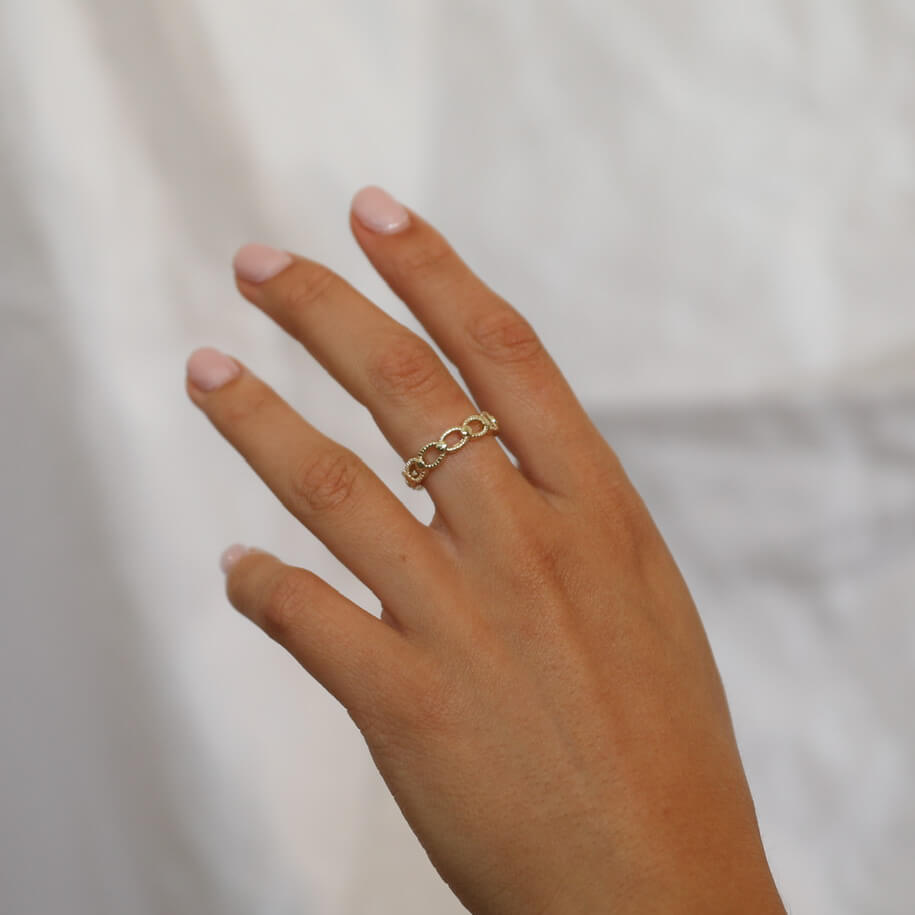 Gold Linked Chain Band Ring