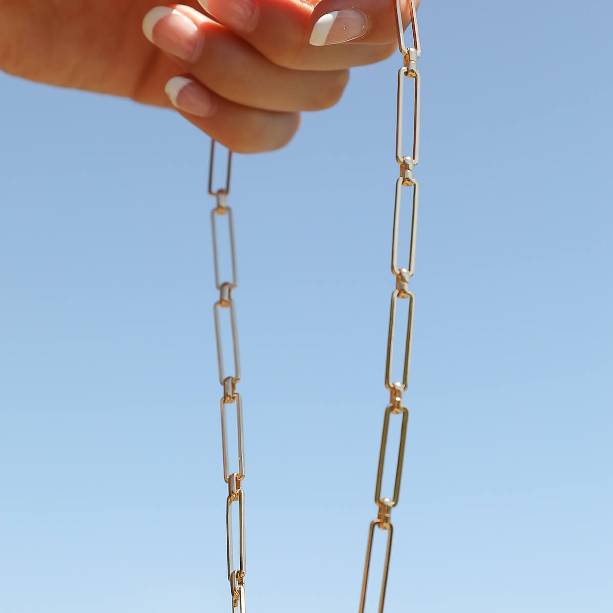 Gold Wide Paper Clip Link Necklace