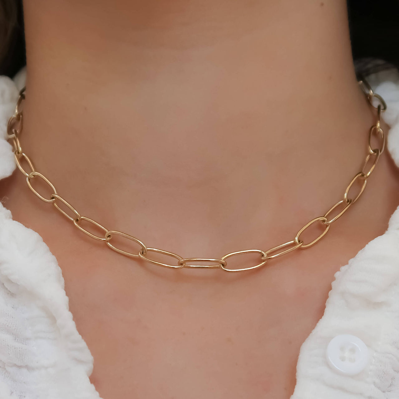 Gold Round Paper Clip Necklace